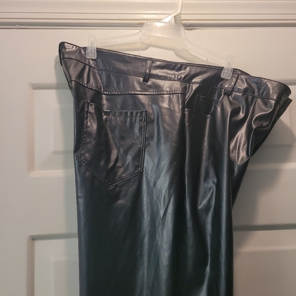 Blush Mark pants - Picture 2 of 8